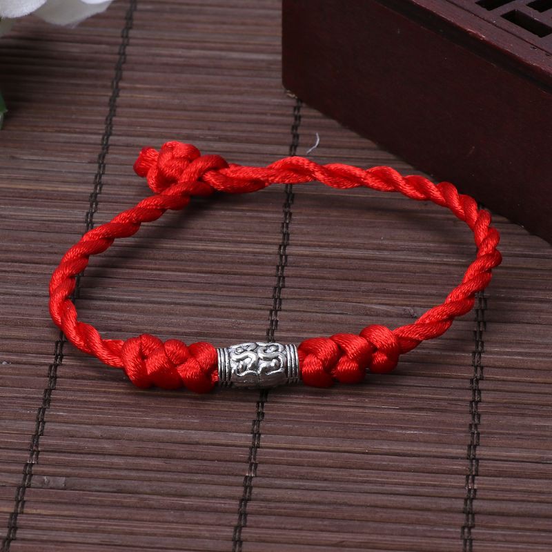 Vòng Tay Dây Đỏ May Mắn Phong Thủy Trung Hoa 10m