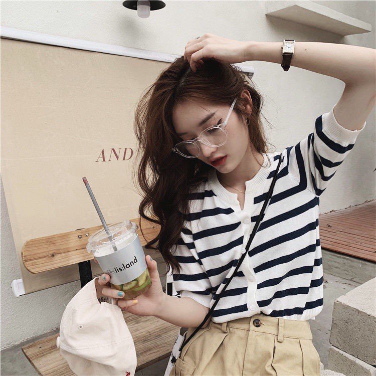 Áo sweater cardigan dệt kim tay lửng dáng rộng họa tiết kẻ sọc cổ điển thời trang mùa hè dành cho bạn nữ 17168 | WebRaoVat - webraovat.net.vn