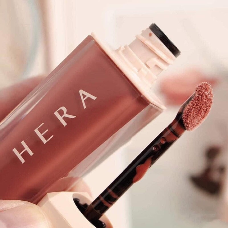 Son tint bóng Hera Sensual Spicy Nude Gloss màu 462