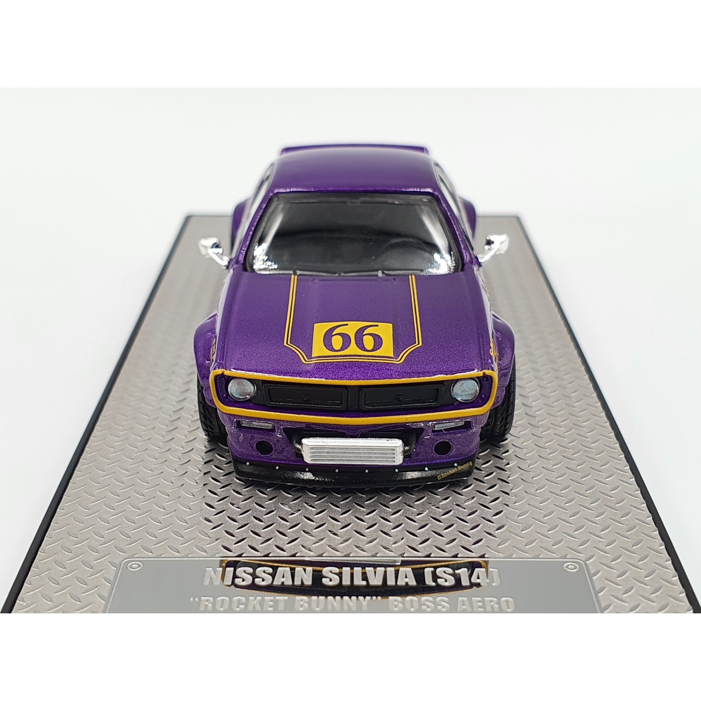 Xe Mô Hình NISSAN SILVIA (S14) &quot;ROCK BUNNY&quot; BOSS AERO METALLIC PURPLE 1:64 INNO MODELS (Tím)