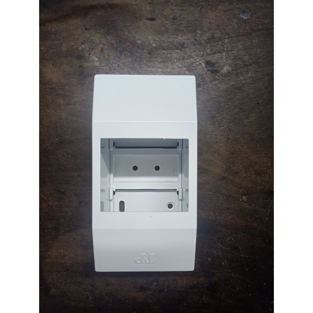 HỘP CHỨA MCB 3 PHA GẮN NỔI