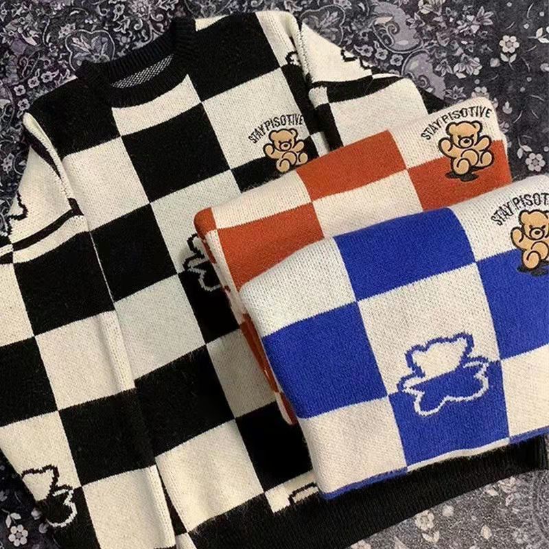 Áo Sweater Dáng Rộng Thêu Hình Gấu Bàn Cờ Vua Kiểu Vintage Thời Trang Mùa Đông Cho Các Cặp Đôi