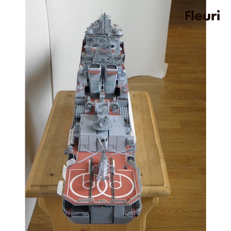 Mô hình tàu chiến Levchenko tỉ lệ 1 / 200 thời trang