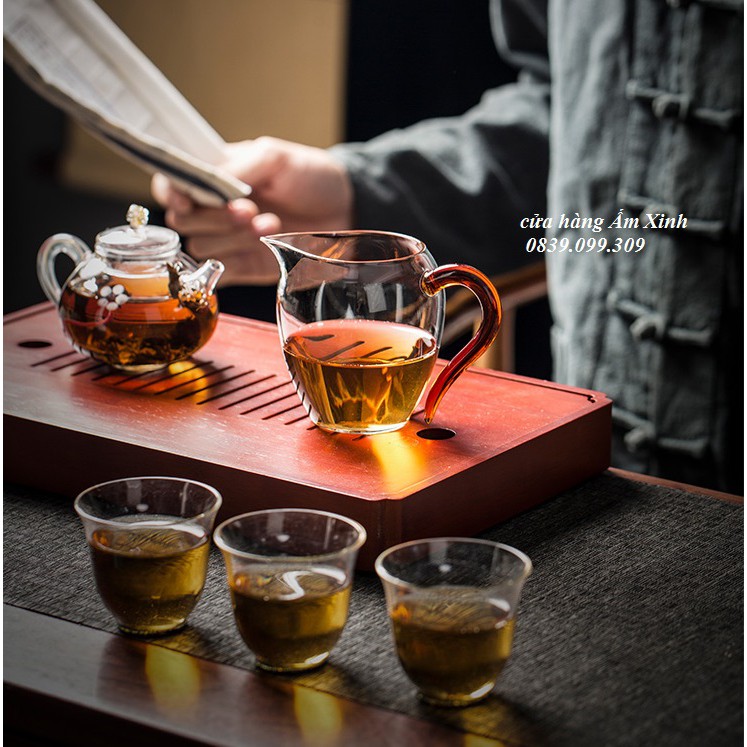 Tống Chuyên Trà Bằng Thủy Tinh Chịu Nhiệt