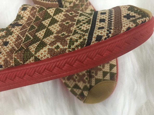 Giày vải/ giày slip on thổ cẩm/sọc/đầu lâu/hoa đào đẹp-siêu dẻo-hoạ tiết thêu 0007 | BigBuy360 - bigbuy360.vn