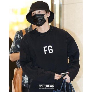 Áo FG dài tay đen trắng