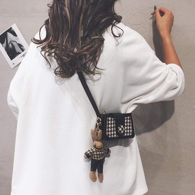 Túi đeo chéo thiết kế đơn giản thời trang mới