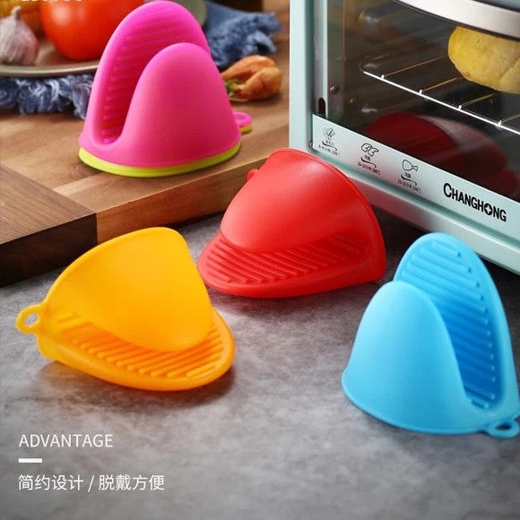 Găng Tay Silicone Chống Bỏng Chịu Nhiệt Dày Dặn Dùng Cho Lò Vi Sóng