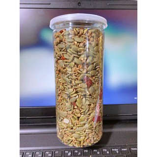 Hạt Bí Rang Tỏi Ớt Lon 500gr