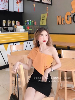 Áo croptop nơ ngược lệch vai trắng đen vàng hồng (ảnh thật)