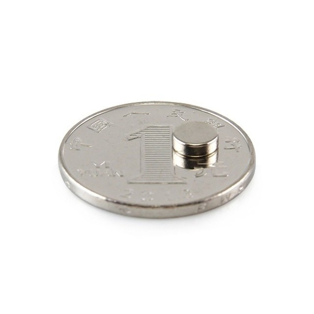 Nam châm viên tròn 7x2mm - Round magnet 7x2mm, loại nam châm trắng đất hiếm lực hút mạnh