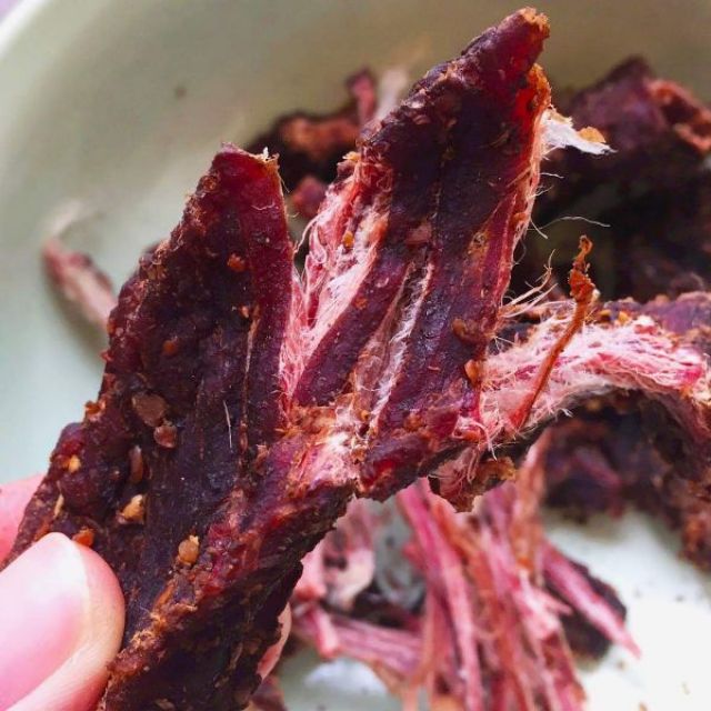 Thịt trâu gác bếp 500gr tặng chẩm chéo