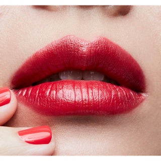 son MAC Sweet Sakura màu đỏ tươi