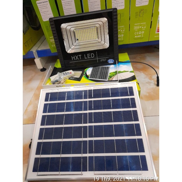 đèn năng lượng mặt trời 250w