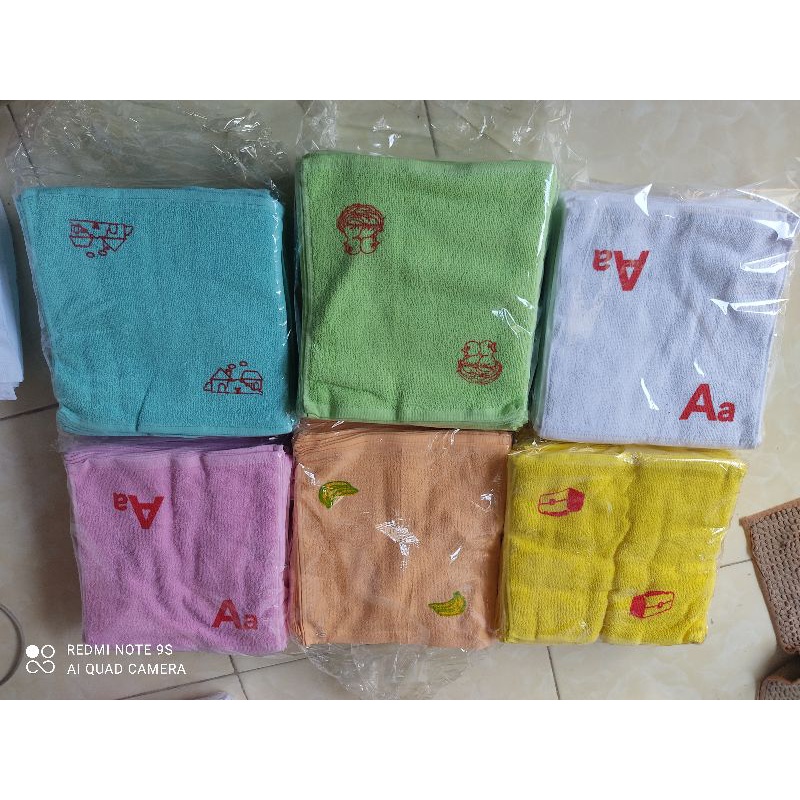 Combo 50 khăn mầm non in hình sắc nét