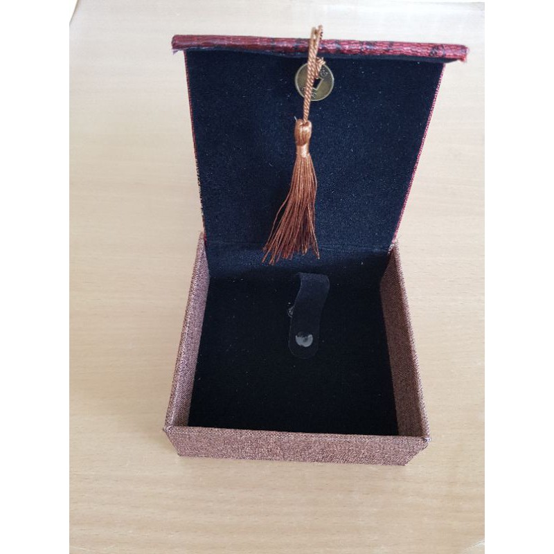 HỘP ĐỰNG VÒNG, TRANG SỨC VẬT PHẨM PHONG THỦY. KÍCH THƯỚC 10*10