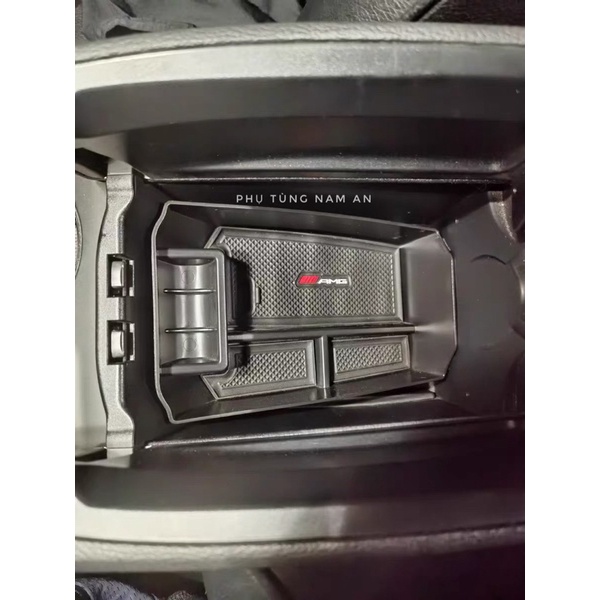 COMBO KHAY/HỘC ĐỂ ĐỒ XE MERCEDES-BENZ