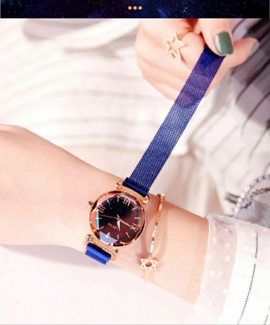 Đồng hồ nữ đính đá kim cương cao cấp màu xanh chỉnh sửa kích cỡ theo tay
