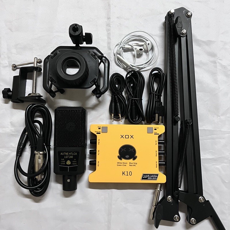 Bộ Livestream Soud Card XOX K10 bản 2020 Kèm Mic LGT 240 mới nhất kèm chân kẹp màng lọc tặng tai nghe nhét bh 06 tháng