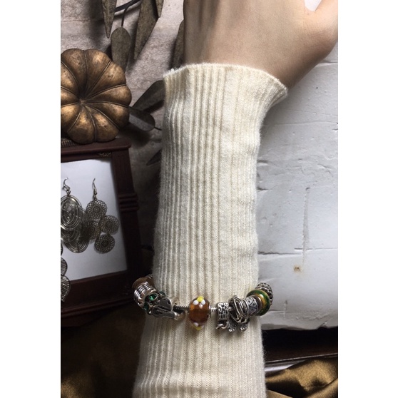 Lắc tay charm vintage-chốt cài then mu ra no