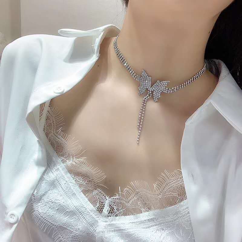 Chocker đính đá lấp lánh họa tiết bươm bướm siêu xinh DCX49 Hengstore