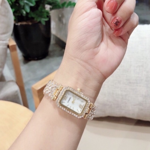Đồng hồ nữ dây kim loại mặt vuông Clanel đính full đá