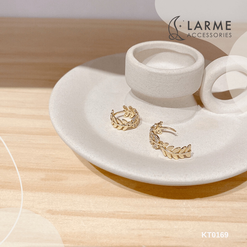 Khuyên tai nữ tròn nguyệt quế nhẹ nhàng Larme accessories -KT0169