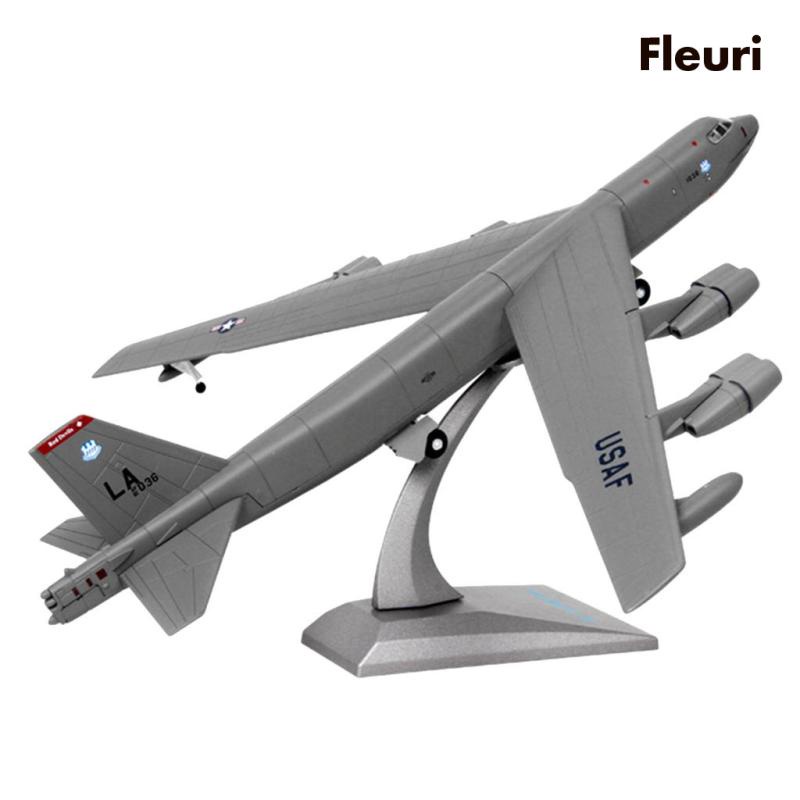 Mô Hình Máy Bay Bomber Mỹ B-52 Bằng Hợp Kim Tỉ Lệ 1 / 200