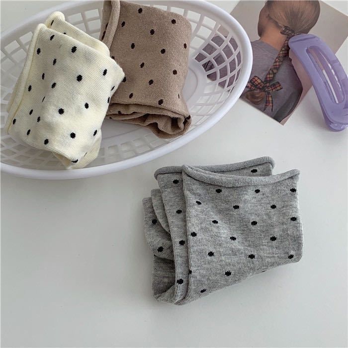 Tất nhún cao cổ họa tiết chấm bi