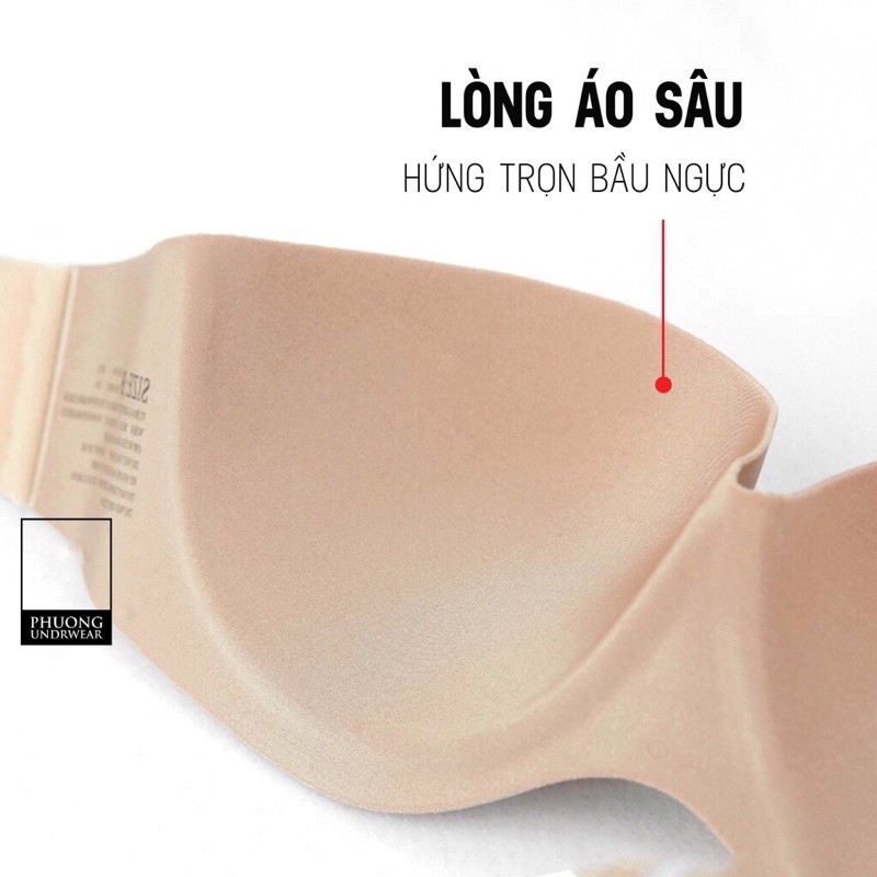 Áo cup ngang khoe vai trần nữ tính