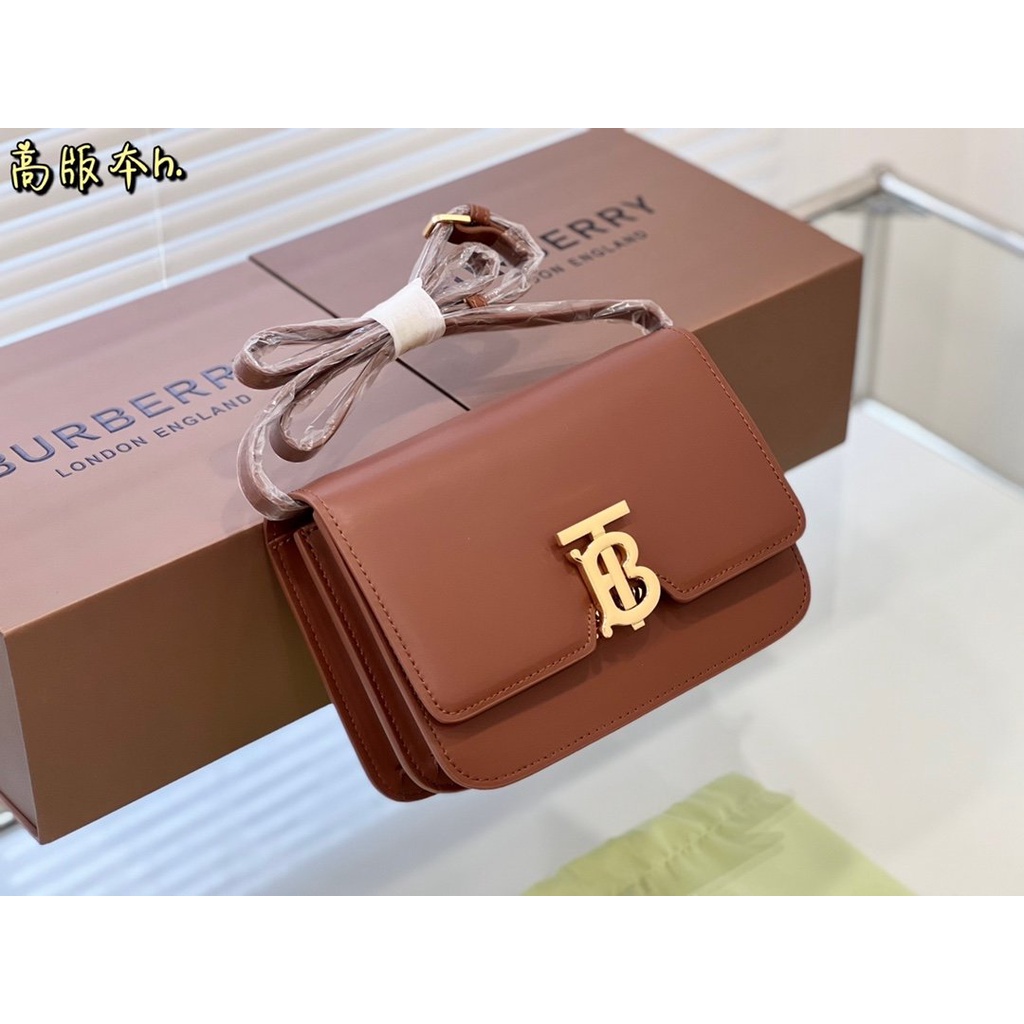 Túi Đeo Chéo Burberry Thời Trang Sang Trọng Cho Nam Nữ