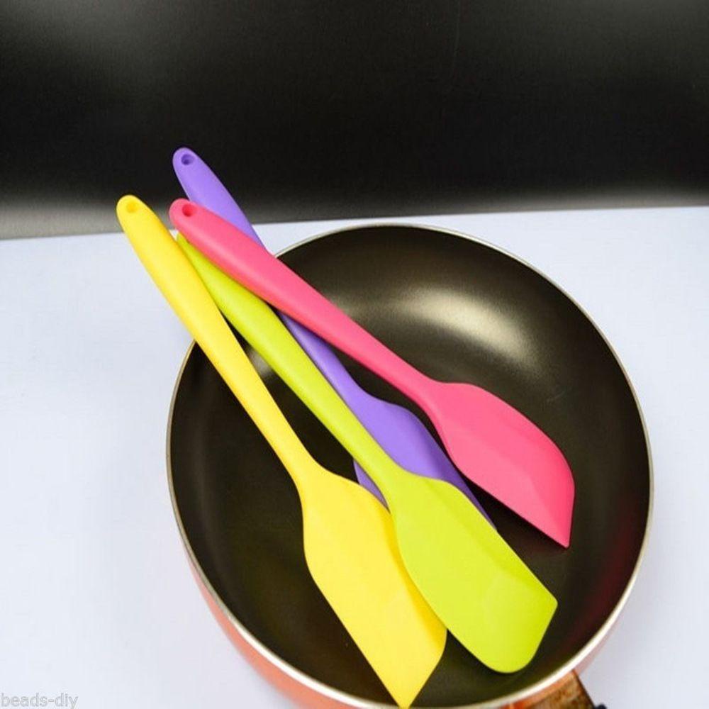 Muỗng Silicone Trộn Kem Làm Bánh An Toàn Tiện Dụng