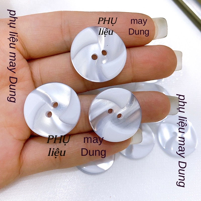 Nút 2 lỗ trắng các cỡ 16,18,20,24mm