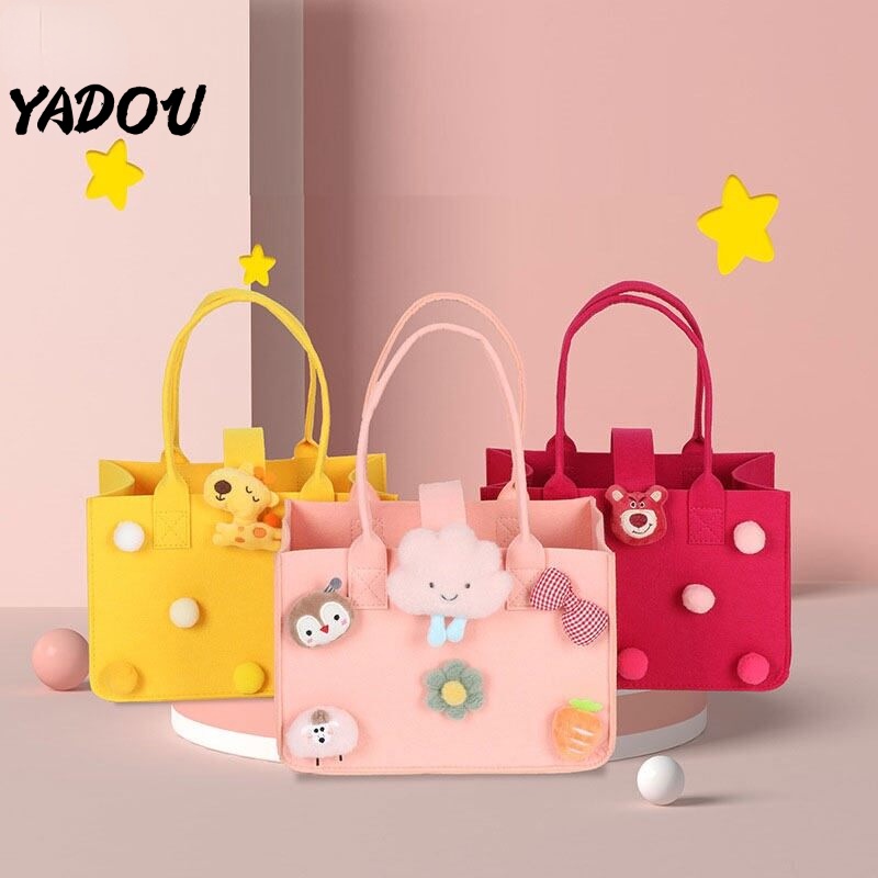 Túi xách YADOU gấu dâu túi nỉ xách tay  đựng quà họa tiết hoạt hình xinh xắn dành cho bé gái