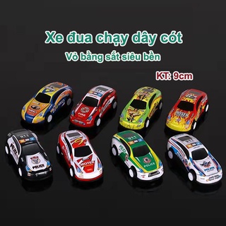 Ô tô xe đua siêu xe bằng sắt chạy dây cót cho bé