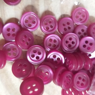 Nút nhựa 4 lỗ , size 8 MM( 30 nút/5k)