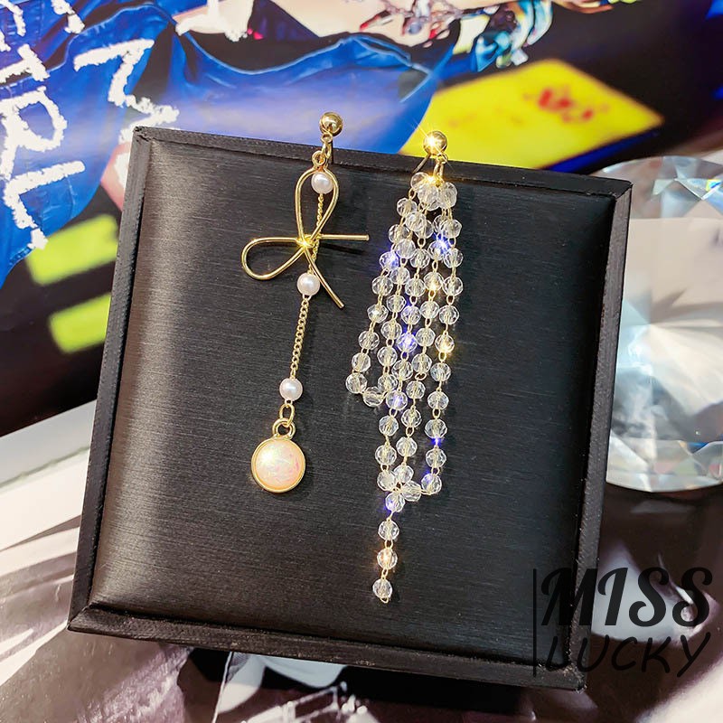 Khuyên tai nữ kiểu dáng không đối xứng thời trang cá tính