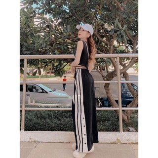 Quần cullotes ống rộng chạy sọc viền cúc bấm