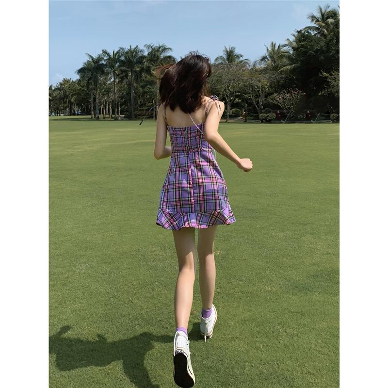 Đầm hai dây đuôi cá họa tiết sọc caro phong cách retro