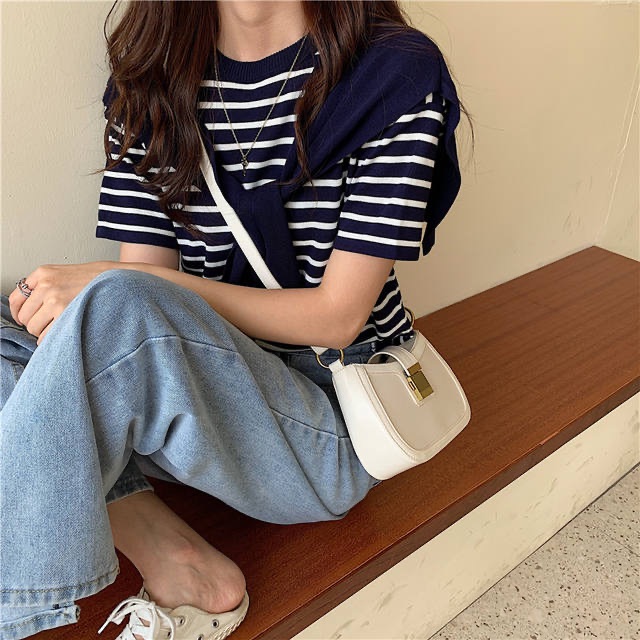 TÚI KẸP NÁCH KHOÁ VUÔNG DA SẦN HOT TREND