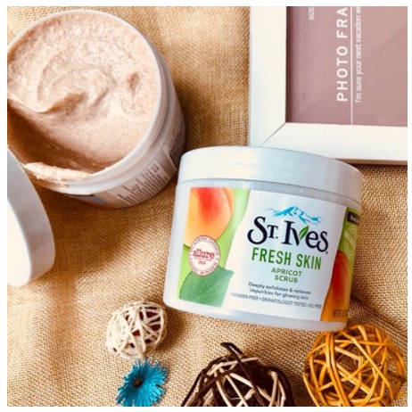 Tẩy Tế Bào Chết St Ives Body Fresh Skin Apricot Scrub 283g