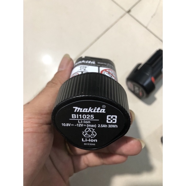 pin makita 10.8v đóng mới