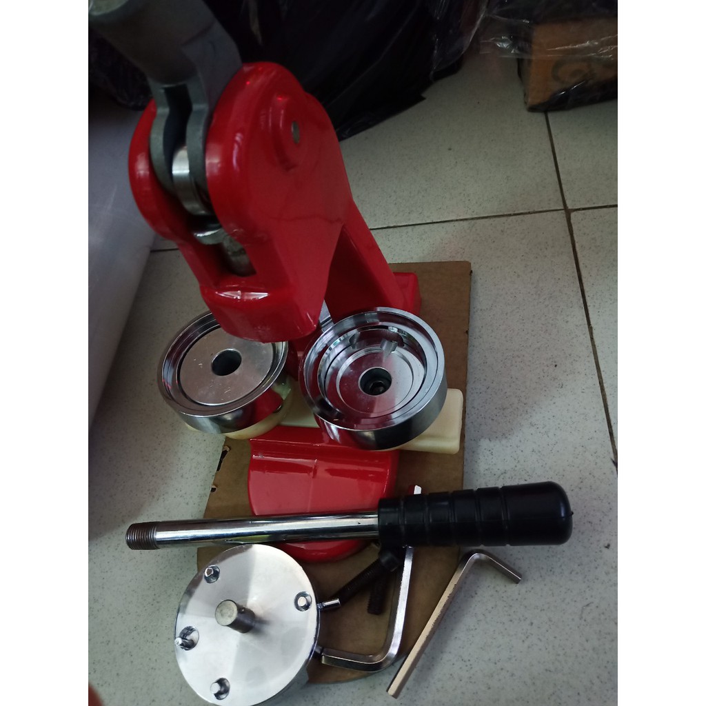 MÁY ĐÓNG HUY HIỆU  + KHUÔN SIZE 5.8CM