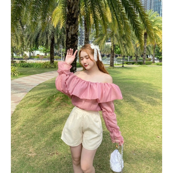 Bộ Áo Trễ Vai Và Quần Short SUNNIE JOLY BY JOLY Vải Voan Năng Động Thoáng Mát Khi Mặc