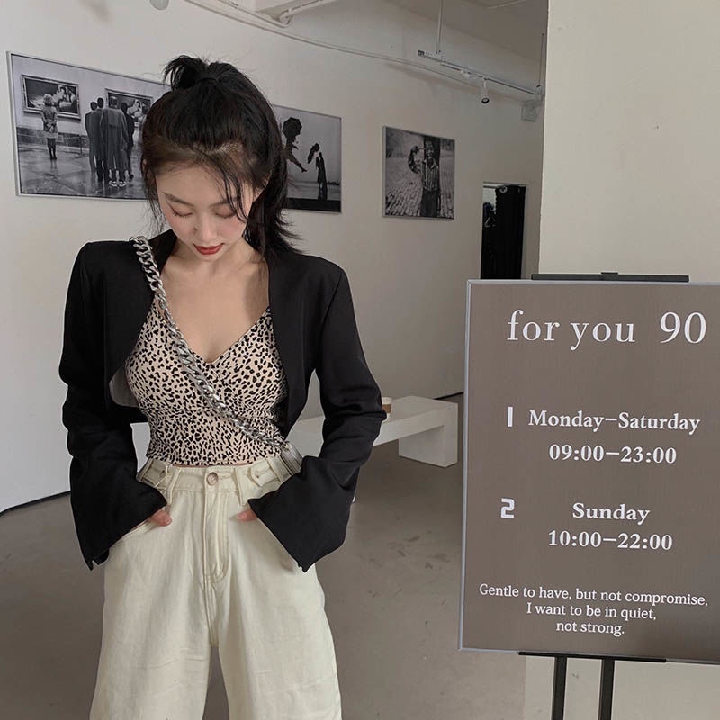 Áo Lửng Hai Dây Hở Lưng In Họa Tiết Da Báo Cá Tính