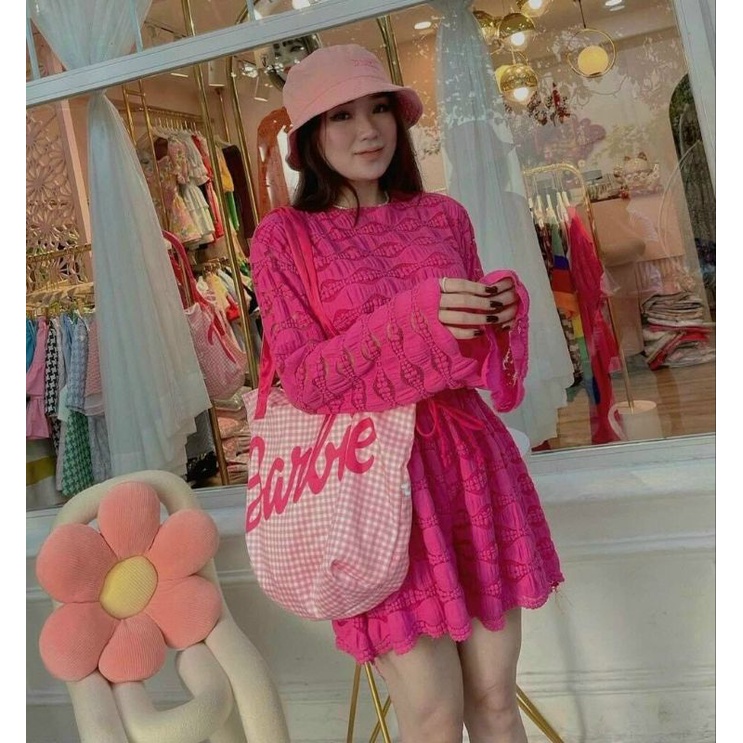 Set đồ nữ gồm áo croptop dài tay ống loe và quần đùi fom rộng chất ren xịn xò lên dáng bao đẹp