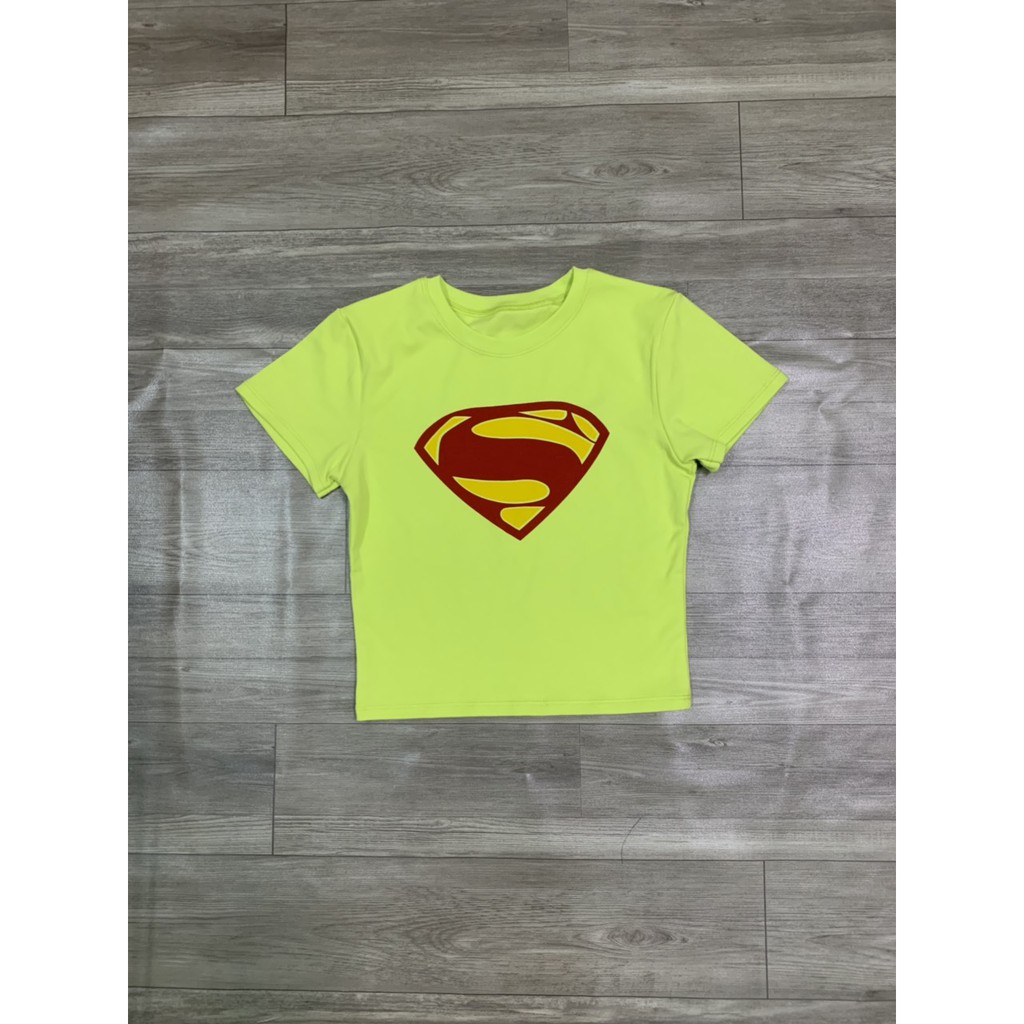 Áo croptop ôm body siêu nhân và bí ngô cực xinh