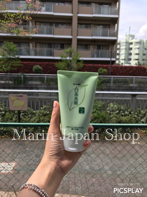 Sữa rửa mặt trà xanh Shirochasou Green Tea Foam 120gr Nhật Bản