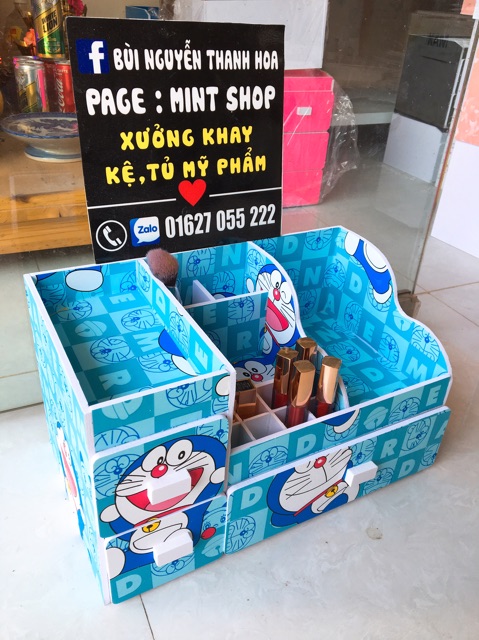 Kệ mỹ phẩm max 35cm doraemon