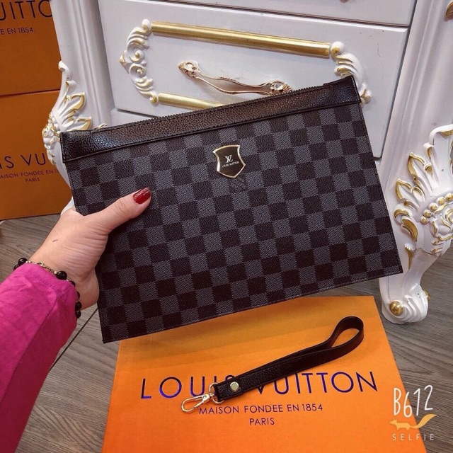 Cltuch cầm tay  bản to